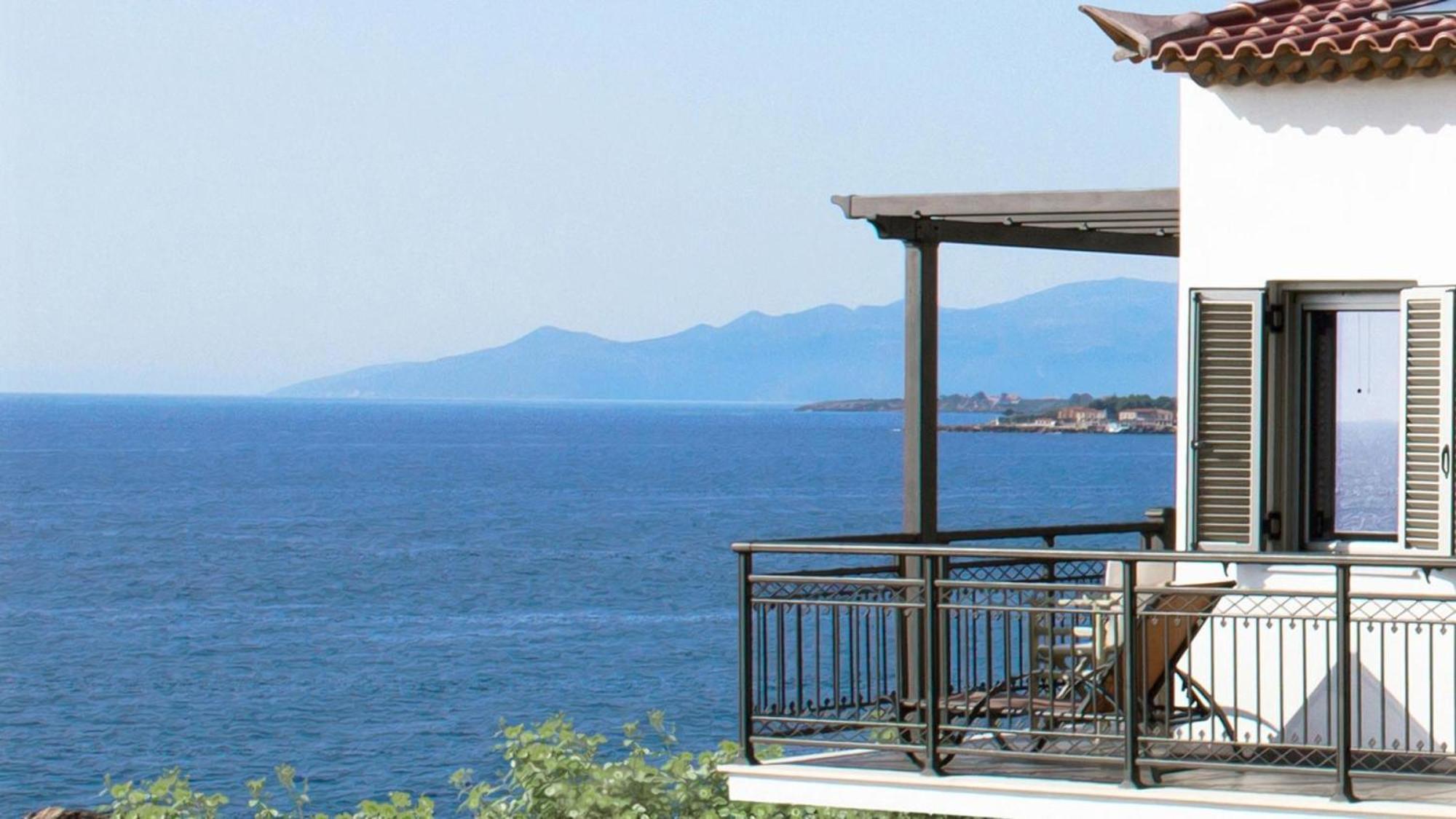 Mani Apartments Suites Agios Nikolaos  Eksteriør bilde