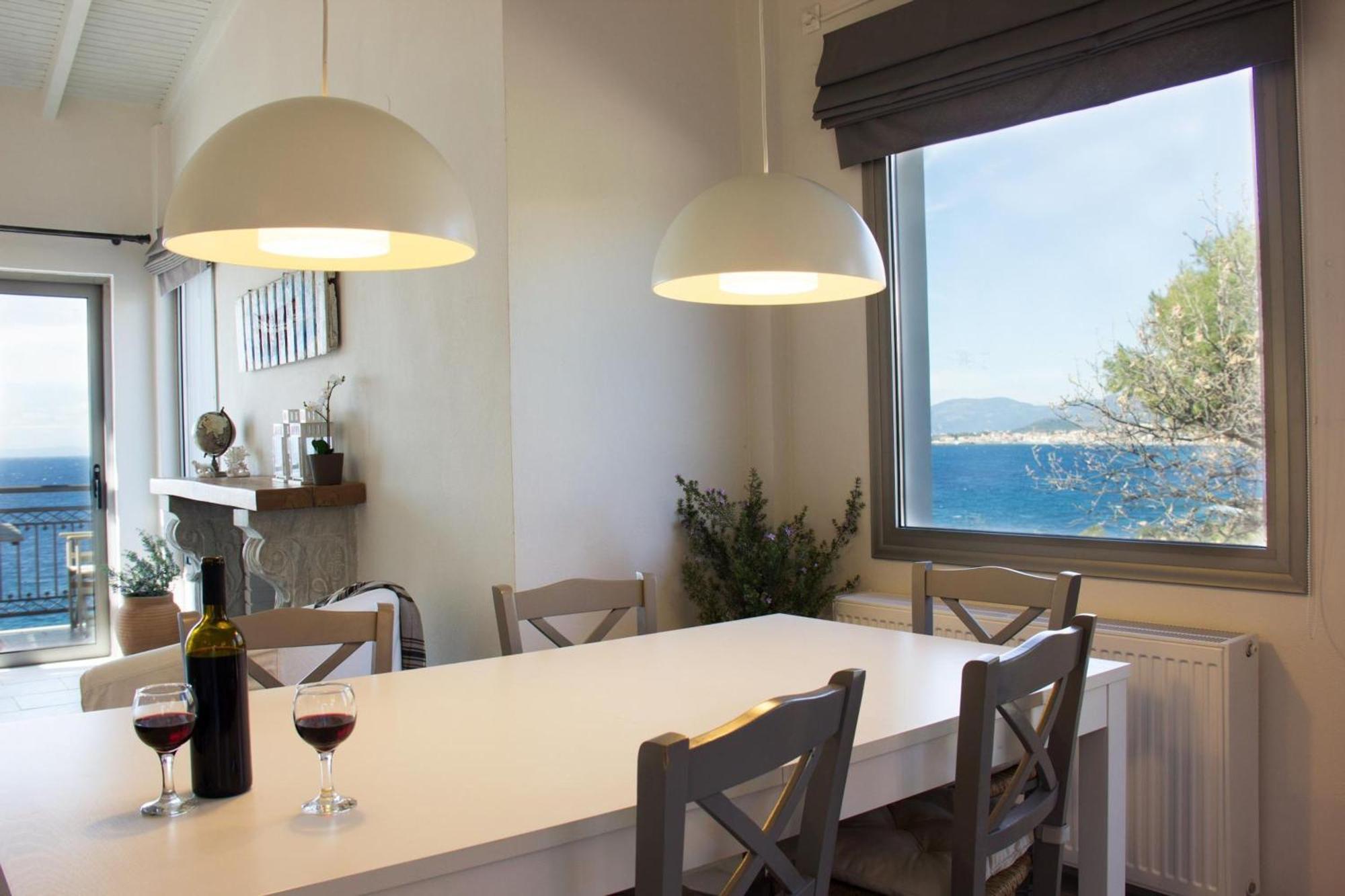 Mani Apartments Suites Agios Nikolaos  Eksteriør bilde